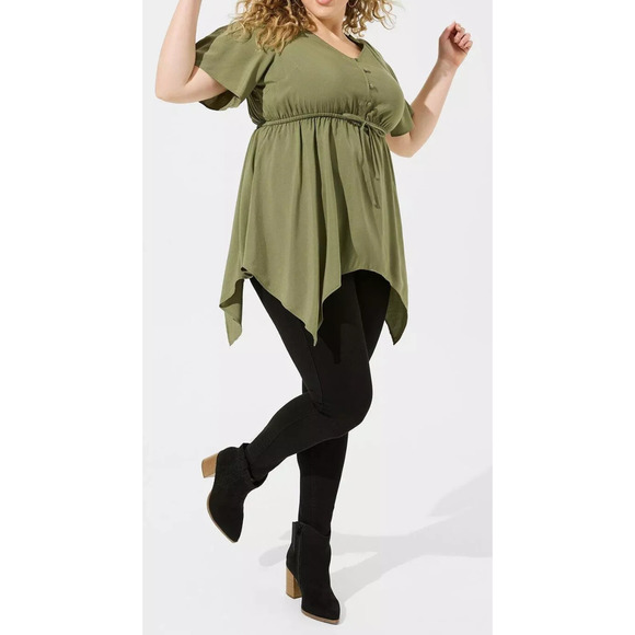NWT Torrid Babydoll Challis Sharkbite Flutter Sleeve Top Green Plus Size 2 2X - Picture 15 of 16